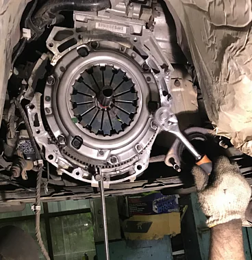  Renault, Dacia, Audi,Mercedes, BMW, Wolskvagen, Seat, Skoda, Land Rover, Fiat, Ford, Hyundai, Skoda için Baskı Balata Değişimi